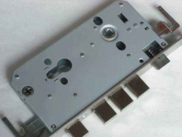 精河24小时上门开锁公司